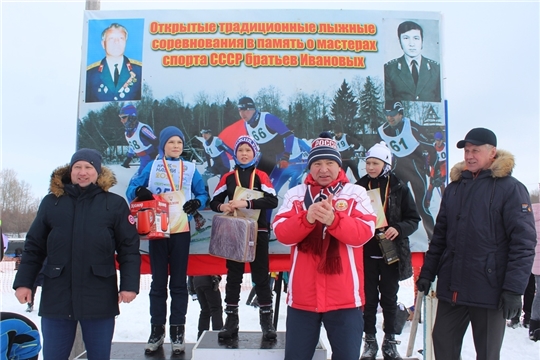 Спортсмены Янтиковского района приняли участие на республиканских соревнованиях по лыжным гонкам памяти мастеров спорта СССР братьев Ивановых и заняли призовые места