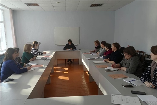 В Янтиковском районном архиве состоялся семинар с работниками администраций сельских поселений