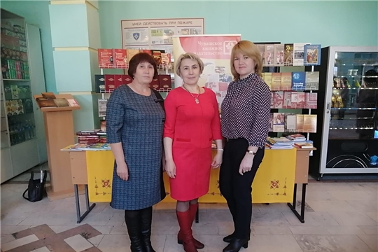 Тăвай районĕн делегацийĕ чăваш чĕлхипе литературине вĕрентекенсен конференцийĕнче