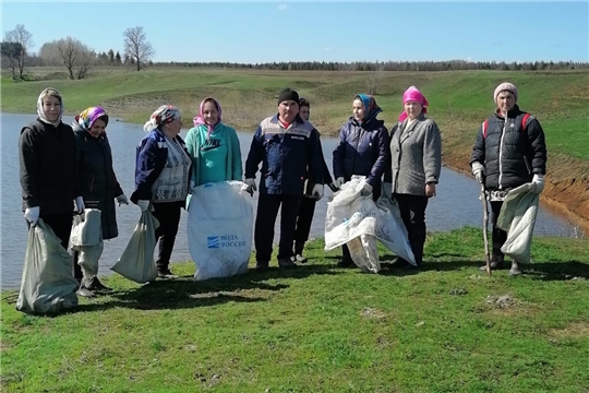 В Янтиковском районе прошел экологический субботник в рамках Всероссийской акции «Вода России»