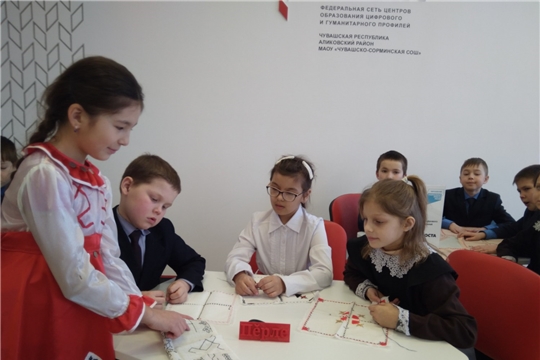 В рамках Дня родного языка в Чувашско-Сорминской школе прошел мастер-класс «Авалхи эрешсем» 
