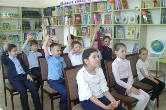 В Аликовской детской библиотеке прошел час интересной информации  «Аз и Буки – основа науки», посвященный Дню славянской письменности и культуры