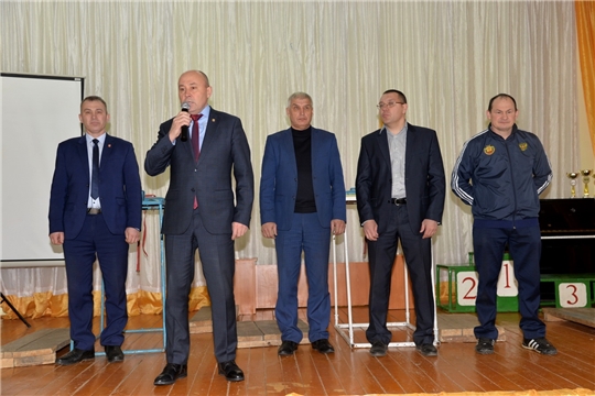 Глава администрации района принял участие в открытии первенства республики по армрестлингу