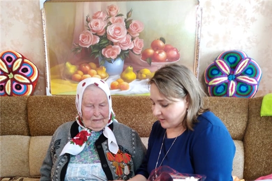 90-летний юбилей отметила труженица тыла, ветеран труда, жительница деревни Старое Ахпердино Елена Михайловна Салмина