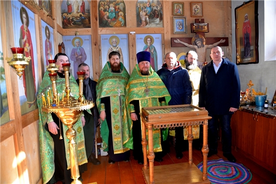 В храм Державной иконы Божией Матери с.Батырево перевезена рака с частицами мощей Киево-Печерских святых