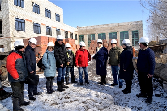 Врио главы администрации района участвовал в рабочем совещании по реконструкции  здания Кзыл Чишминской школы под современный молодежно - общественный центр