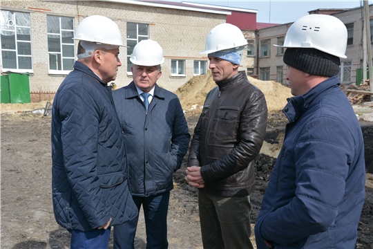 Инспектирование строительных и ремонтных работ объектов социальной сферы Батыревского района