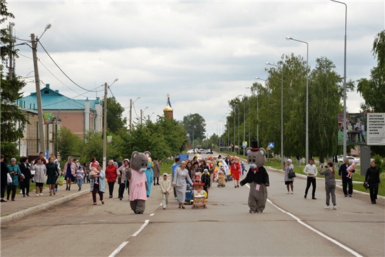 Международный день детей: парад колясок и детского транспорта