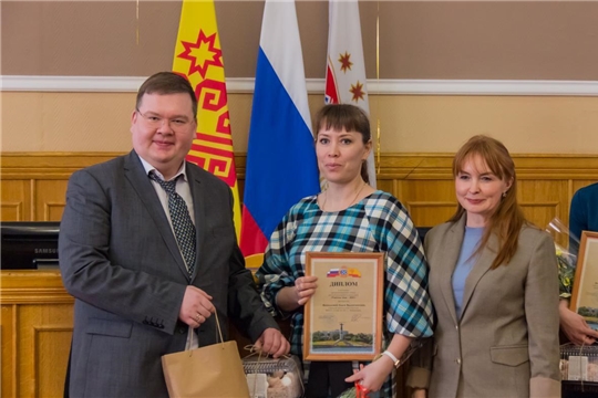 Состоялась торжественная церемония награждения победителей городских профессиональных конкурсов