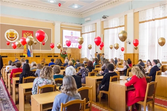 Состоялась торжественная церемония награждения победителей городских профессиональных конкурсов