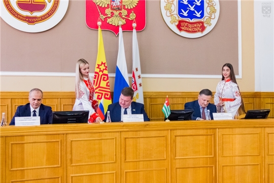 В Чебоксарах подписано соглашение об установлении отношений побратимства между Чебоксарами и городом Сухум Республики Абхазия