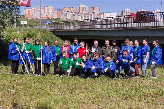 Депутаты провели экологическую акцию «Очистка малых рек»