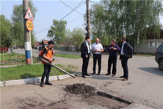 В Алатыре начался сезон дорожных работ