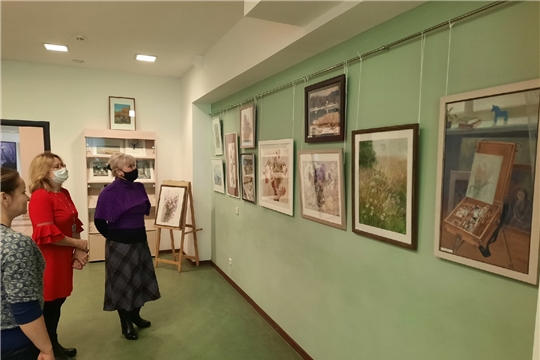 В Чебоксарах открылась персональная выставка «Радость творчества» педагога-художника Наталии Антоновой