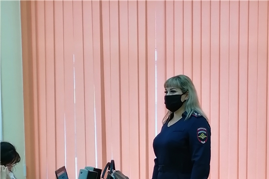 В Чебоксарской детской художественной школе искусств состоялся тематический день безопасности