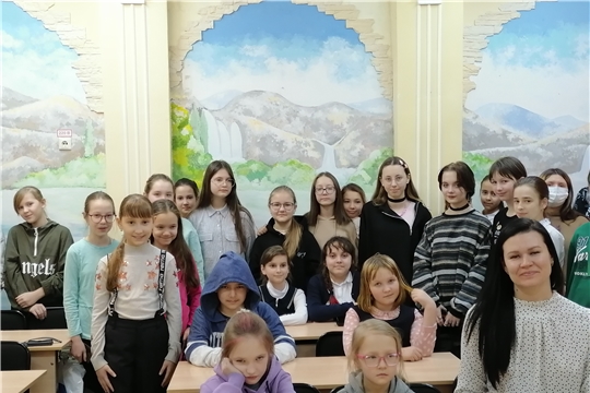 «Сурский рубеж: как это было?»: в Чебоксарской детской художественной школе искусств час истории