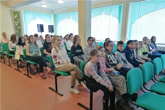 В Художественной школе имени Акцыновых состоялась онлайн лекция, посвящённая Сурскому рубежу