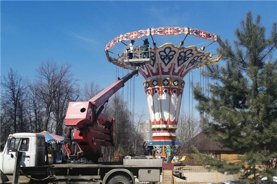 В парке «Лакреевский лес» прошло техническое освидетельствование аттракционов