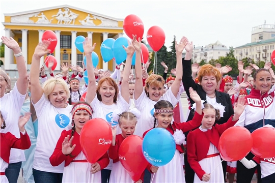 Общественные организации поздравили чебоксарских ребят с Днем защиты детей.