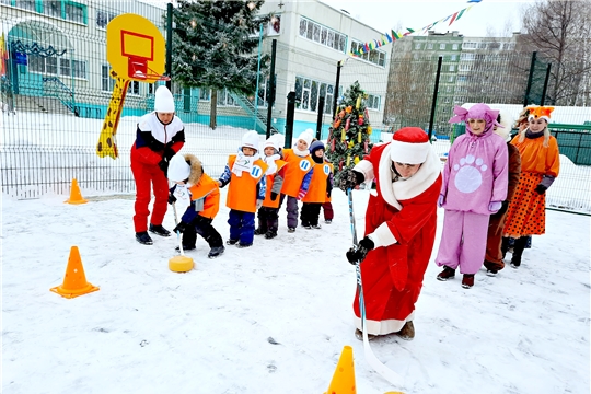 В детских садах города Чебоксары продолжают проводить интересные зимние спортивные мероприятия