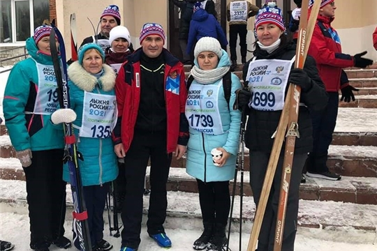 Учащиеся и педагоги чебоксарских школ присоединились к Всероссийской массовой лыжной гонке «Лыжня России-2021»