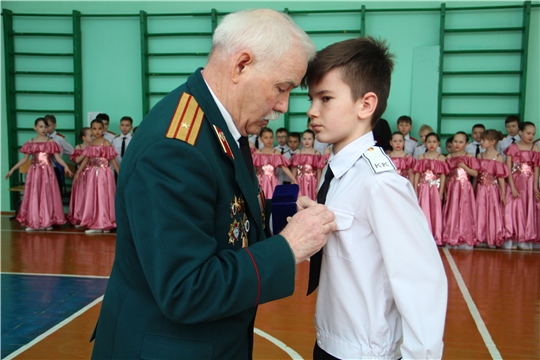 В чебоксарской школе № 37 состоялся ежегодный кадетский бал