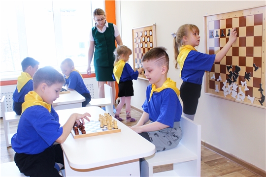 Шашечные и шахматные турниры организованы в детских садах столицы