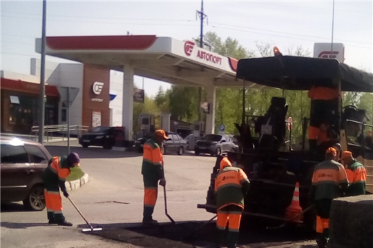 «Дорэкс» завершает ямочный ремонт на Ярмарочной, Ленкома, Дорожном проезде и пр. Мира