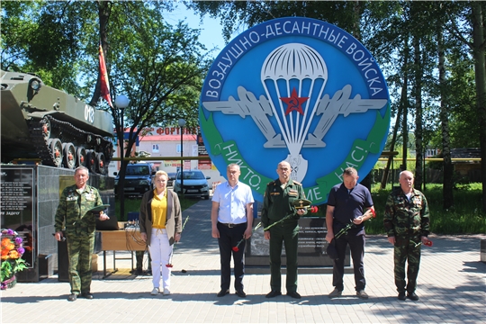 В городе Канаш состоялось торжественное мероприятие, посвященное Дню пограничника