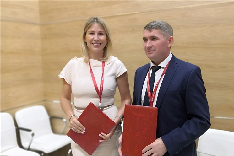 ПМЭФ-2021: Правительство Чувашии подписало соглашение о сотрудничестве с университетом «Синергия»
