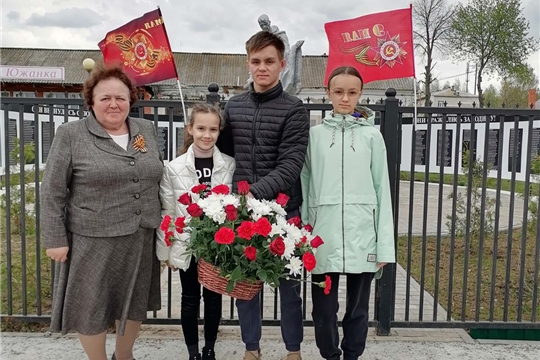 Возложение цветов в с. Абашево