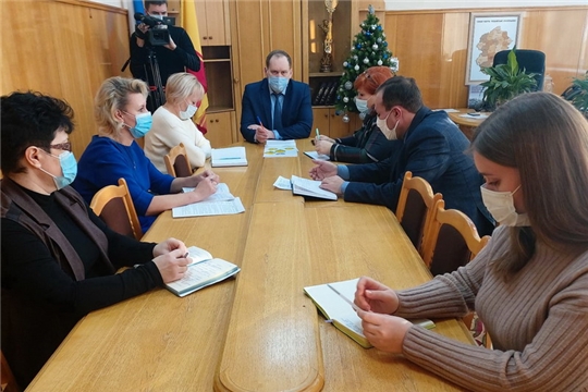 Глава администрации Валерий Шигашев провел заседание рабочей группы при городском оперативном штабе по противодействию распространения новой коронавирусной инфекции