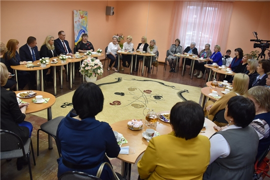 Встреча с активными представителями местного женского движения города