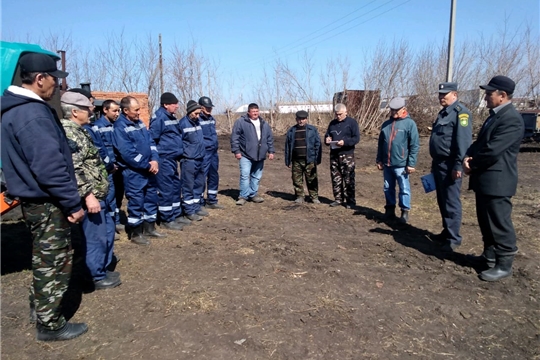 В сельскохозяйственных предприятиях Яльчикского района продолжается технический осмотр тракторов, самоходных машин и прицепов к ним