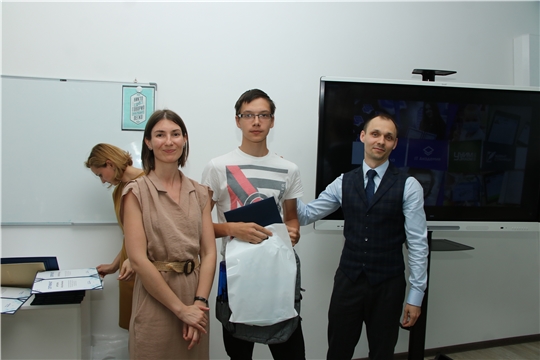 Кристина Майнина оценила работы конкурсантов IT Школы Samsung