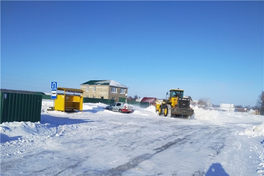 На дорогах района продолжается снегоборьба