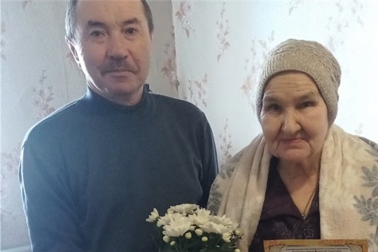 Поздравили председателя Совета ветеранов Среднекибечского сельского поселения Яковлеву Ольгу Васильевну с 75-летием
