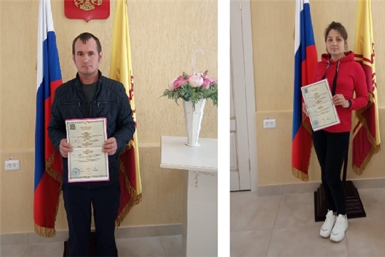 В отделе ЗАГС администрации Комсомольского района 1 июня зарегистрировали рождение трех самых юных жителей района