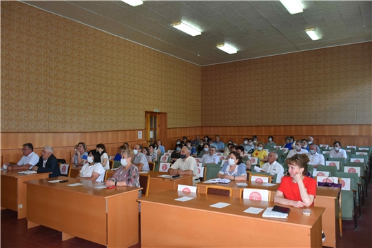 Фирдавиль Искандаров провел расширенное совещание с руководителями