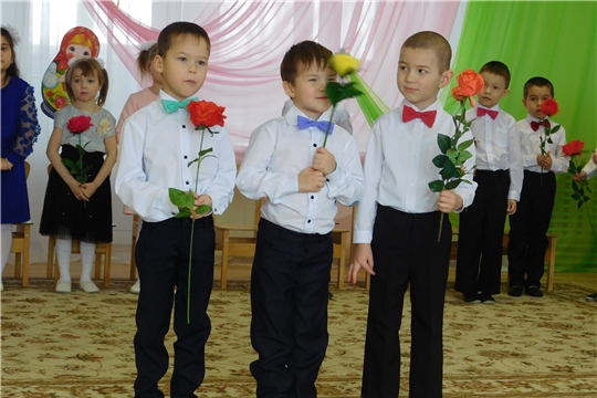 Весенний праздник в детском саду «Рябинушка»