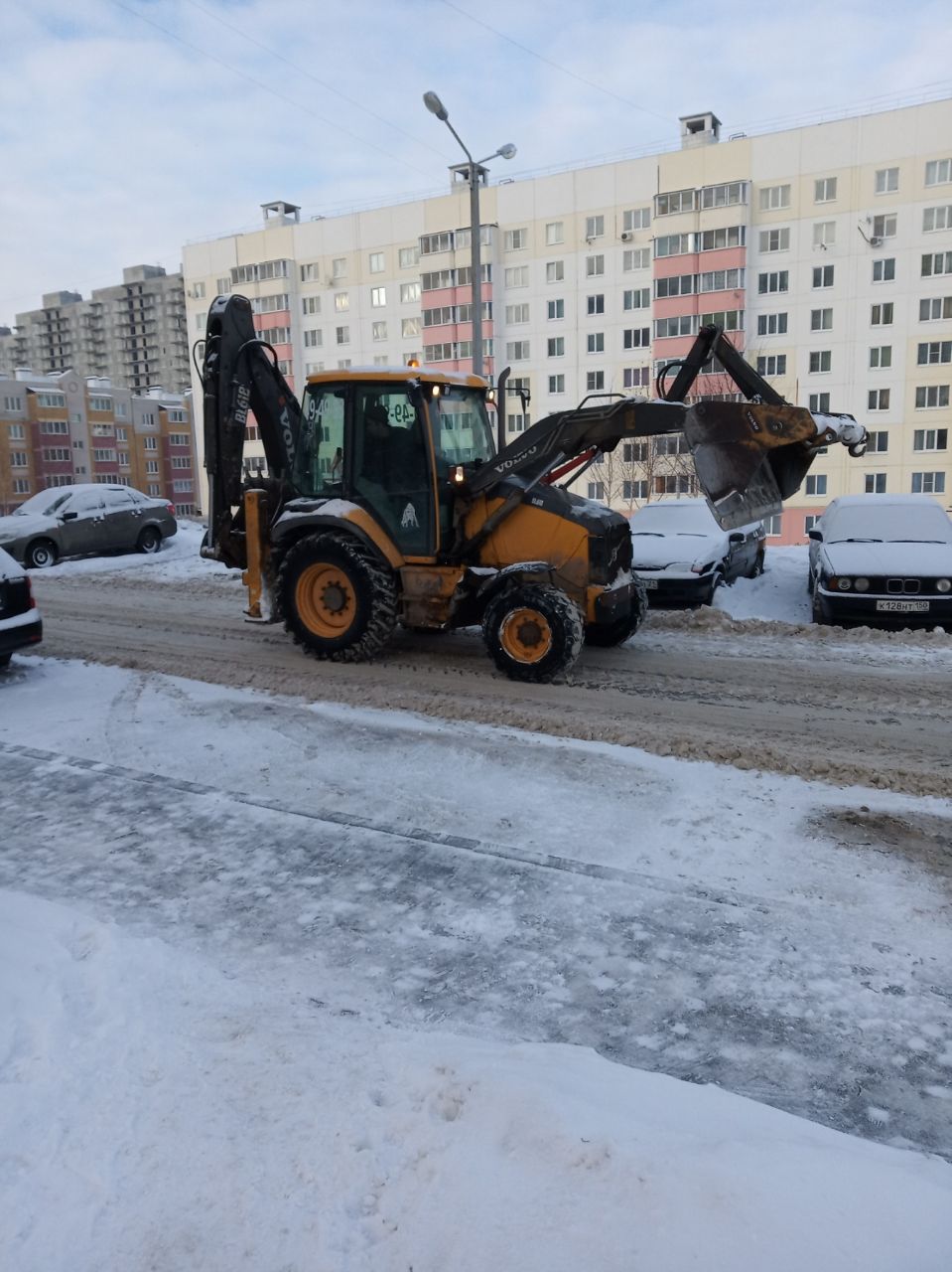 Уборка снега с дворовых и внутриквартальных территорий – под контролем |  Управа по Ленинскому району администрации города Чебоксары