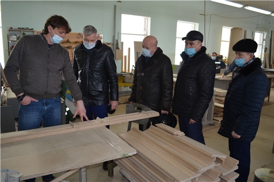 Министр промышленности Чувашии Евгений Герасимов посетил предприятия в городе Мариинский Посад