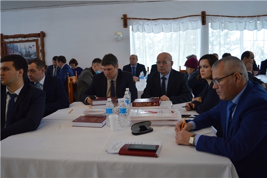 Владимир Мустаев принял участие в семинар-совещании с главами администраций муниципальных районов и городских округов