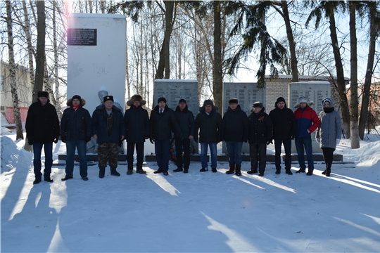 "Защитим память героев": в Мариинско-Посадском районе состоялось торжественное возложение венков