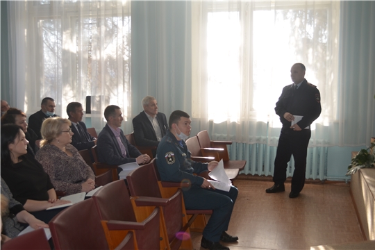 Глава администрации Мариинско-Посадского района Владимир Мустаев провел очередное плановое совещание