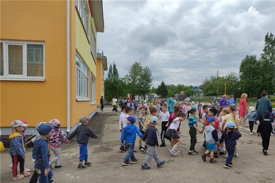 В детском саду "Рябинка" проведена учебная тренировочная эвакуация