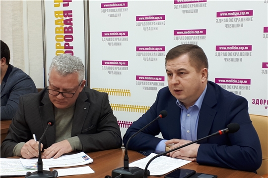 Министр Владимир Степанов провел оперативное совещание с главврачами