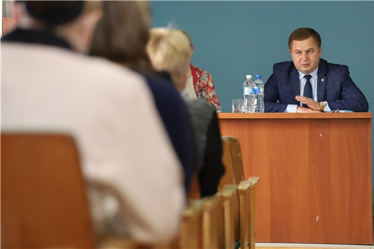 Министр здравоохранения Чувашии Владимир Степанов провел рабочие встречи в Янтиковском и Канашском районах