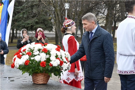 Олег Николаев принял участие в праздновании Дня чувашского языка