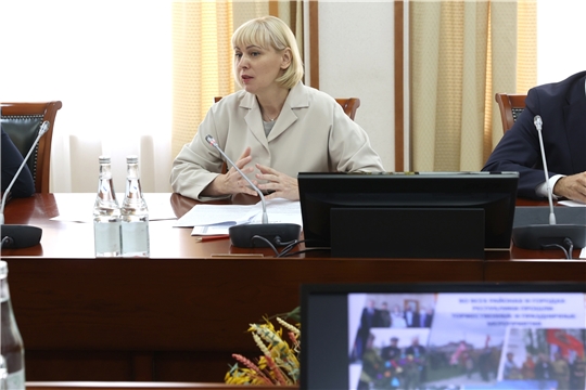Светлана Каликова: «Минкультуры Чувашии работает над вопросом расширения грантовой поддержки творческих коллективов и представителей творческих профессий»